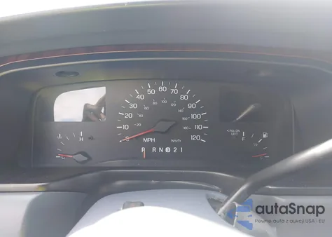 1999 Lincoln Town Car Executive из США, поврежденный, VIN 1LNHM81W6XY716837